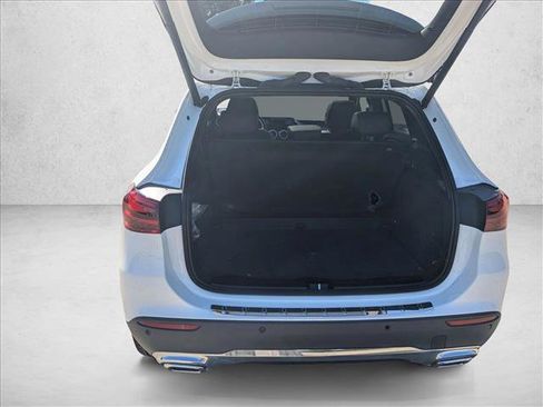 Used 2025 Mercedes-Benz GLA 250 image 7