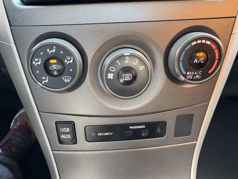 Used 2013 Toyota Corolla S FWD image 19