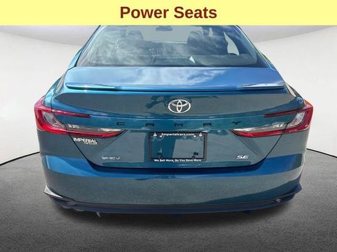 Certified 2025 Toyota Camry SE image 11