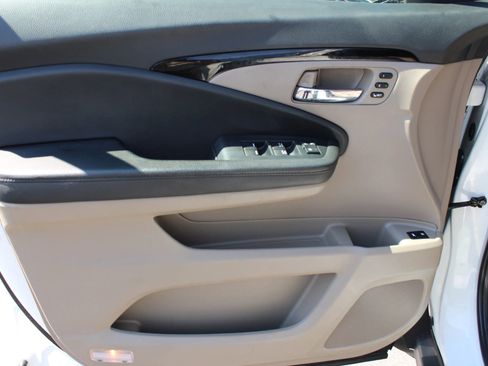 Used 2021 Honda Pilot Touring image 13