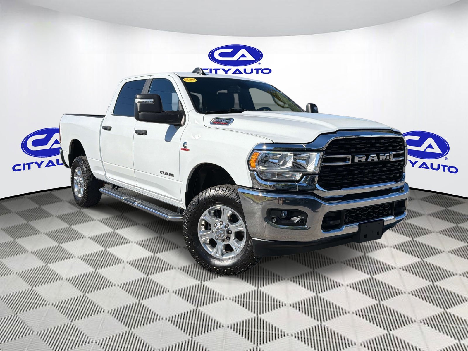 Used 2024 RAM 2500 Big Horn w/ Off Road Package AWD/4WD image 1