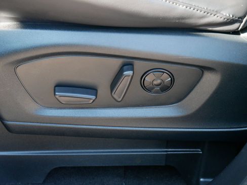 Used 2021 Ford Explorer Platinum w/ Equipment Group 601A image 16