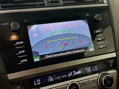 Used 2017 Subaru Outback 3.6R Touring AWD/4WD image 19
