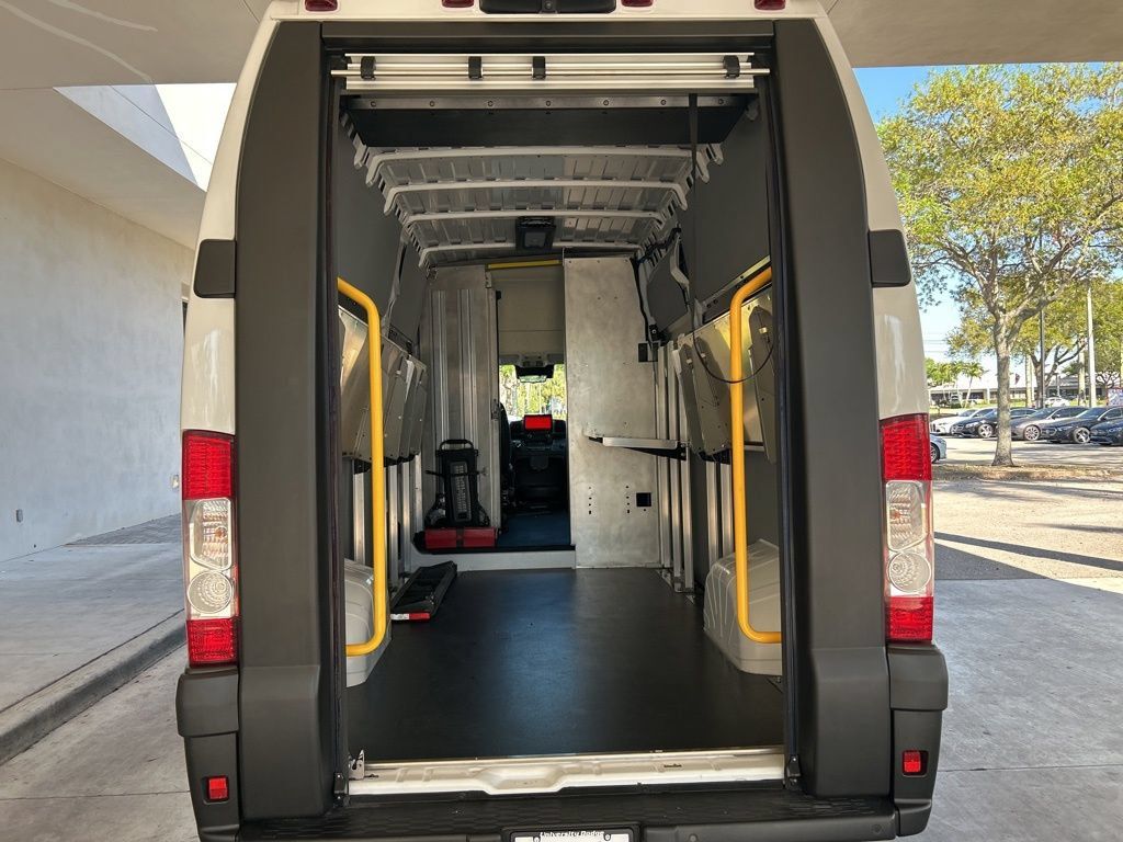 Used 2024 RAM ProMaster 3500 w/ Delivery Van Package FWD image 26