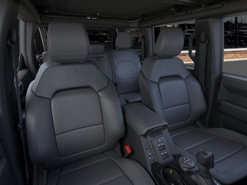New 2026 Ford Bronco Badlands image 10