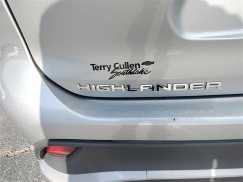 Used 2024 Toyota Highlander XSE image 10