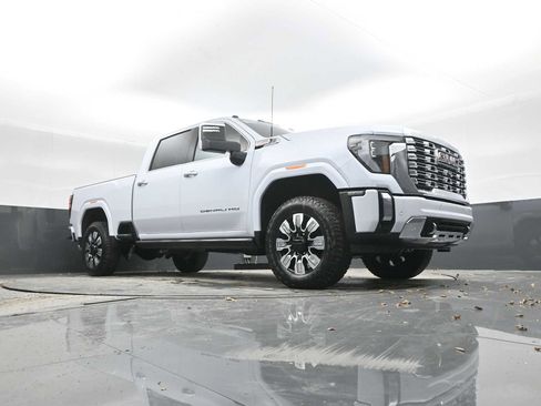 New 2026 GMC Sierra 2500 Denali w/ Denali Reserve Package image 37