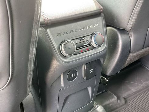 Certified 2025 Ford Explorer ST image 20