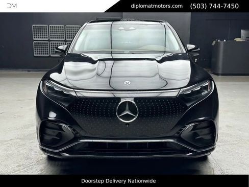 Used 2023 Mercedes-Benz EQS 580 4MATIC SUV image 11