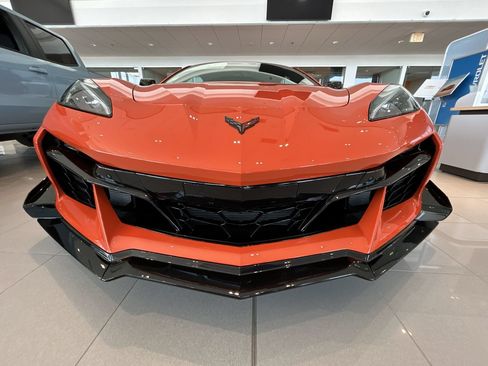 New 2027 Chevrolet Corvette Z06 w/ Z07 Performance Package RWD image 10