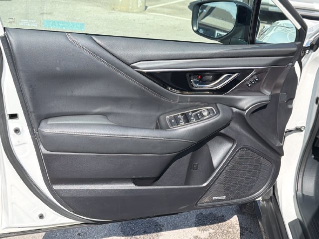 Used 2025 Subaru Outback Limited AWD/4WD image 16