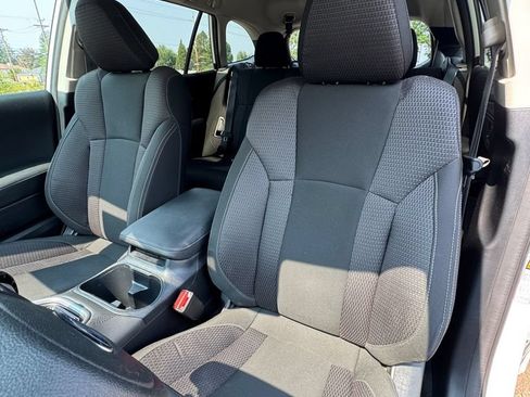 Used 2024 Subaru Outback Premium AWD/4WD image 33