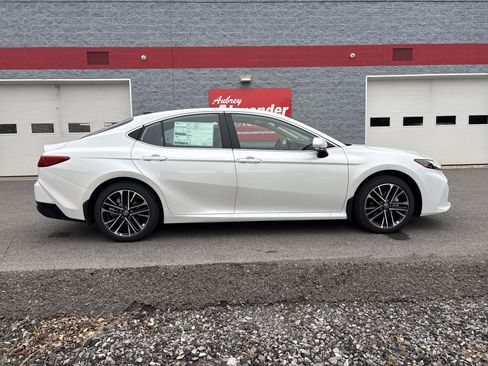 New 2026 Toyota Camry XLE image 2