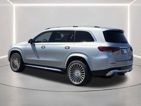 Used 2023 Mercedes-Benz Maybach GLS 600 4MATIC image 4