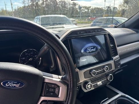 Used 2022 Ford F250 Platinum w/ FX4 Off-Road Package image 14