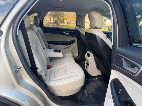 Used 2018 Ford Edge Titanium w/ Ford Safe & Smart Package FWD image 30
