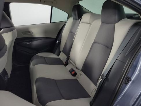 Used 2025 Toyota Corolla LE w/ Convenience Package image 20