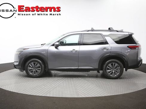 Used 2022 Nissan Pathfinder SV AWD/4WD image 57