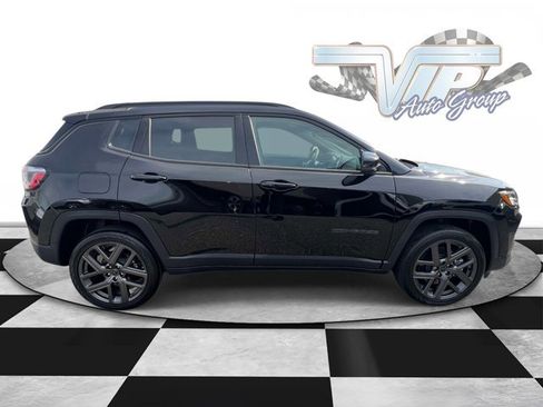 Used 2026 Jeep Compass Limited image 3