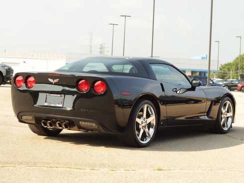 Used 2008 Chevrolet Corvette Coupe w/ Preferred Equipment Group RWD image 7