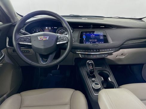 Used 2021 Cadillac XT4 Premium Luxury FWD image 22