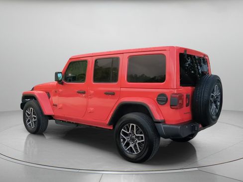 Used 2026 Jeep Wrangler Unlimited Sahara AWD/4WD image 21