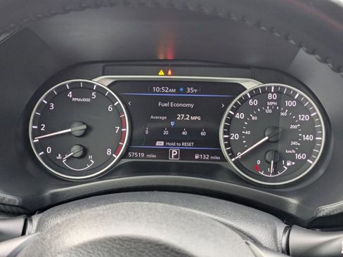 Used 2022 Nissan Sentra SV image 11