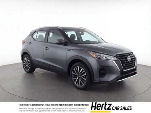 Used 2024 Nissan Kicks SV FWD image 1