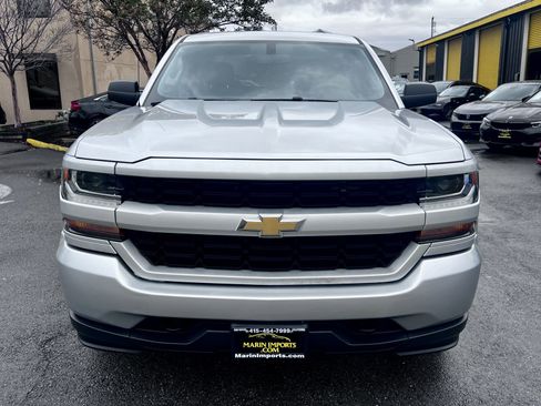 Used 2018 Chevrolet Silverado 1500 Custom w/ Trailering Package image 2
