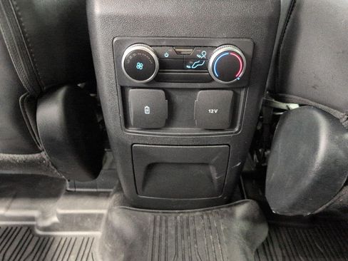 Used 2024 Ford Explorer XLT w/ Equipment Group 202A AWD/4WD image 21