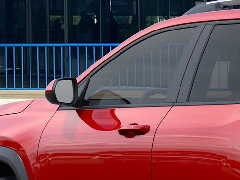 New 2026 Chevrolet Equinox LT w/ Convenience Package II image 12