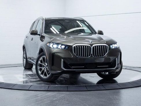 New 2026 BMW X5 xDrive40i w/ Climate Comfort Package image 5