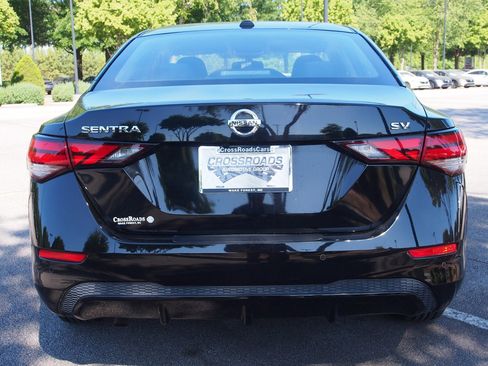 Used 2020 Nissan Sentra SV FWD image 6