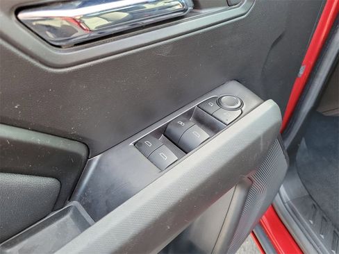 Used 2023 Chevrolet Colorado LT w/ LT Convenience Package II image 22