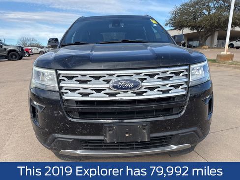 Used 2019 Ford Explorer XLT w/ Equipment Group 202A image 2