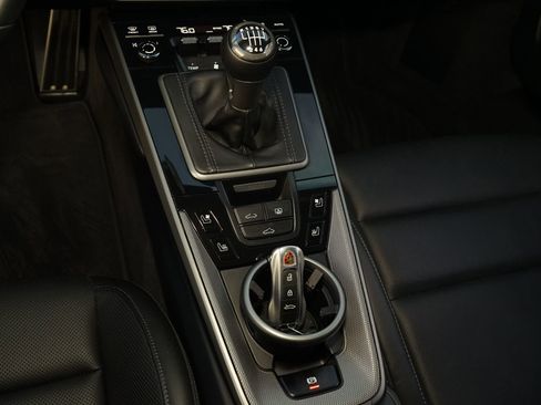 Used 2022 Porsche 911 Carrera 4S image 19