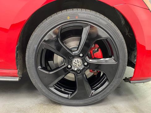 Used 2017 Volkswagen GTI S image 16