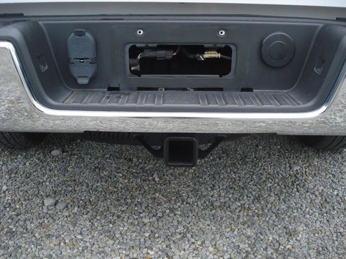 Used 2021 Chevrolet Colorado W/T w/ WT Convenience Package AWD/4WD image 18