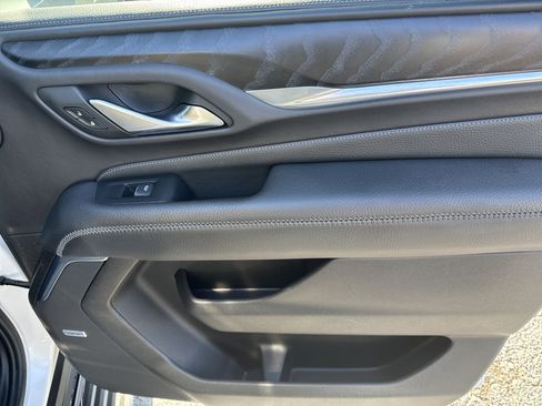 Used 2022 GMC Yukon XL Denali image 21