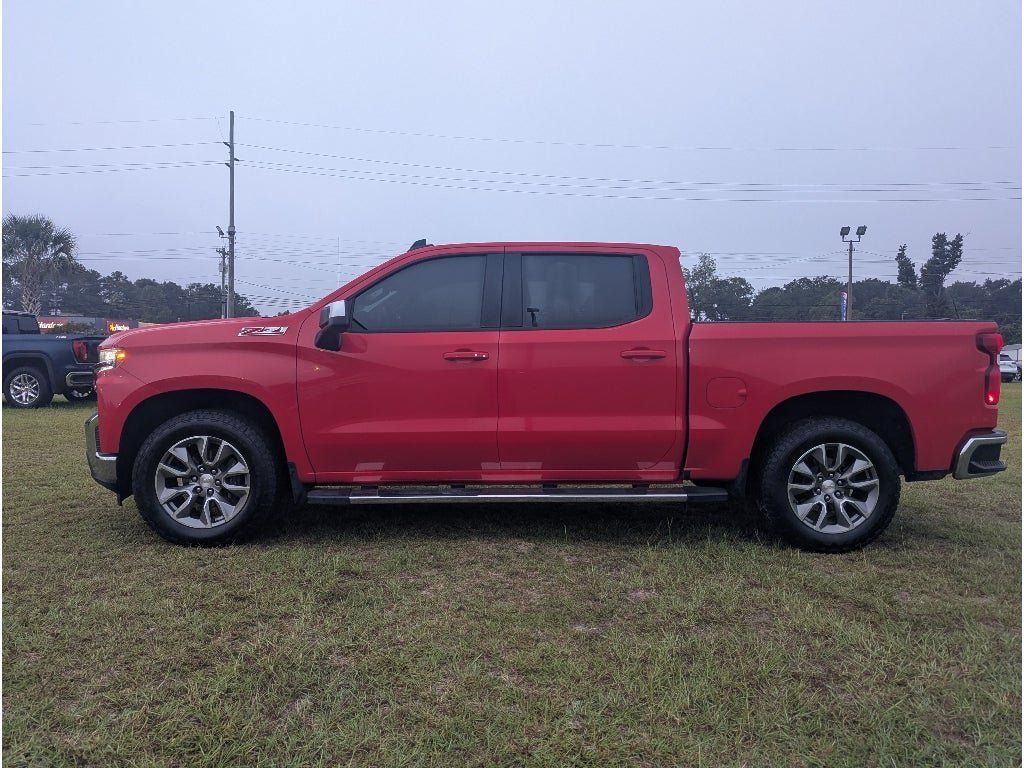 Used 2022 Chevrolet Silverado 1500 LT AWD/4WD image 5