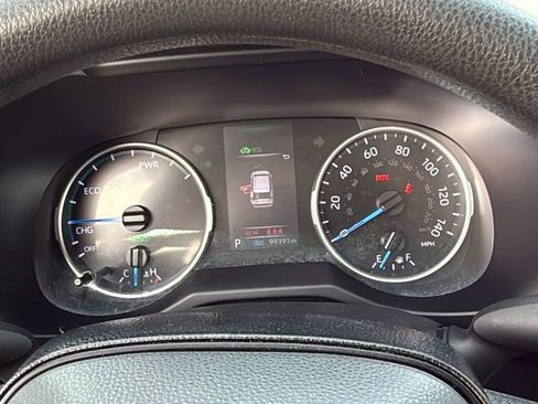 Used 2021 Toyota RAV4 LE AWD/4WD image 33