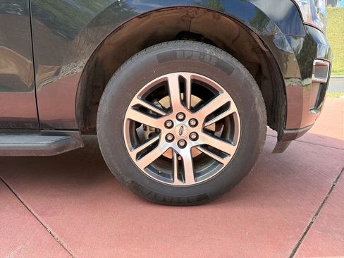 Certified 2024 Ford Expedition Limited AWD/4WD image 38