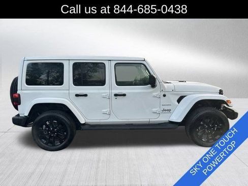Used 2023 Jeep Wrangler Unlimited Sahara w/ Cold Weather Group AWD/4WD image 4