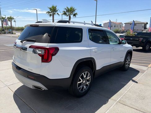 Used 2023 GMC Acadia SLT AWD/4WD image 5
