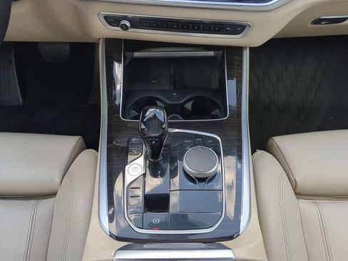 Used 2021 BMW X5 sDrive40i w/ Premium Package RWD image 21