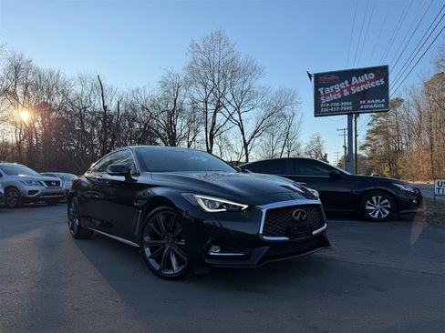 Used 2018 INFINITI Q60 Red Sport 400 w/ Pro Active Package image 2