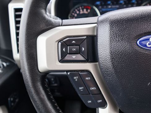 Used 2018 Ford F150 Lariat image 28