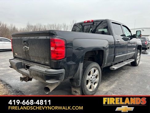 Used 2017 Chevrolet Silverado 2500 LTZ image 6