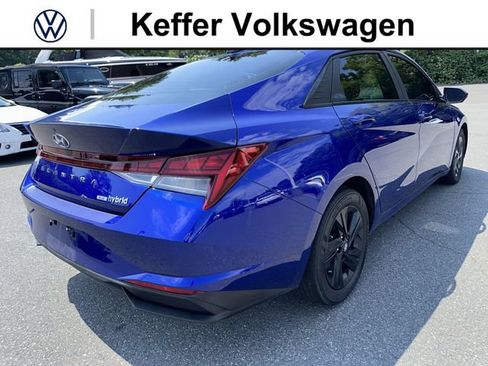 Used 2023 Hyundai Elantra Blue FWD image 5