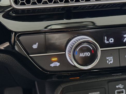 Used 2024 Honda Civic Touring image 25